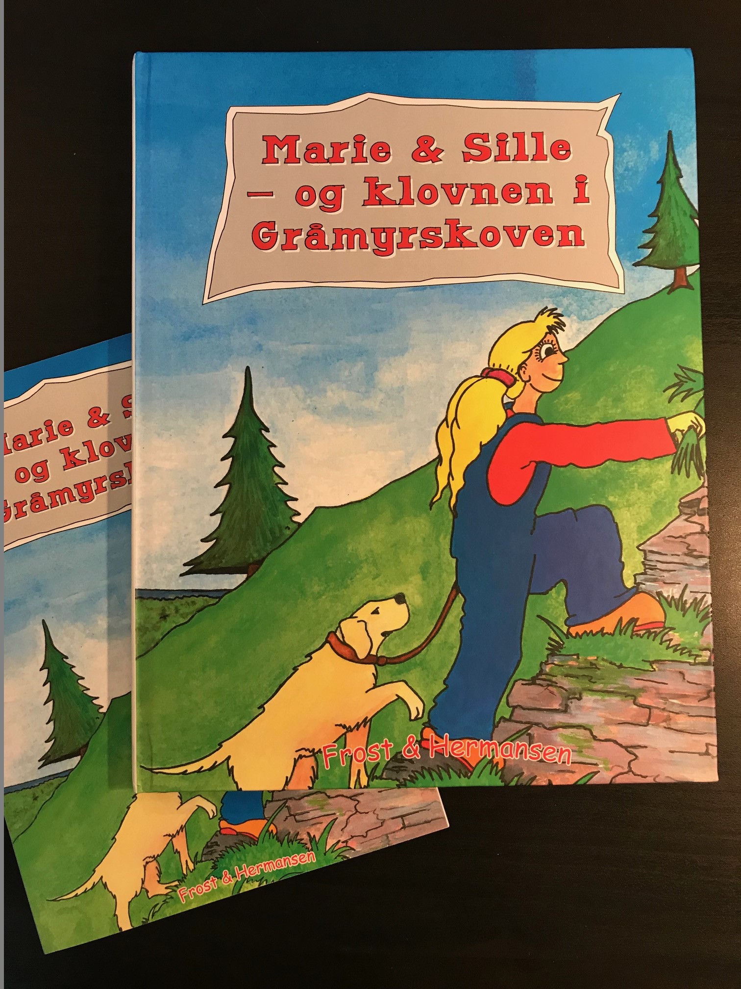 Marie og Sille - og klovnen i Gråmyrsskoven stor